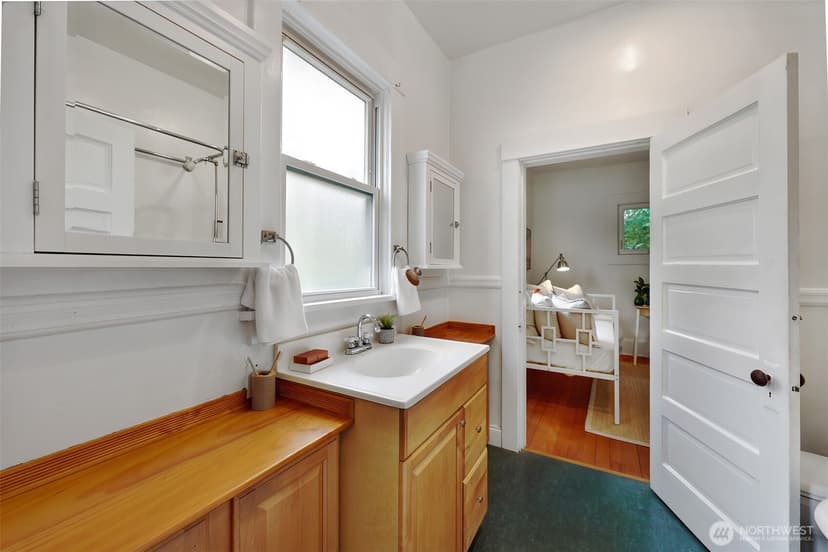 Property photo for 1117 N 84th Street, Seattle photo 19