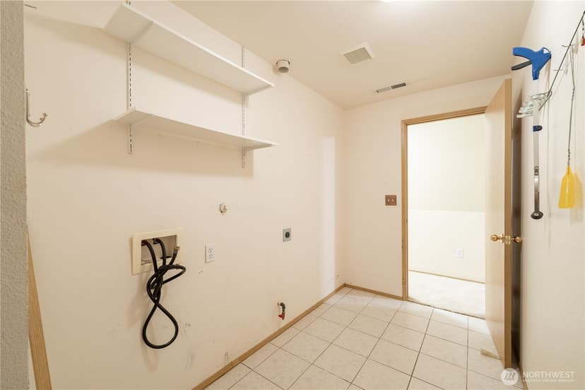 Property photo for 17501 Osprey Road, Arlington photo 19