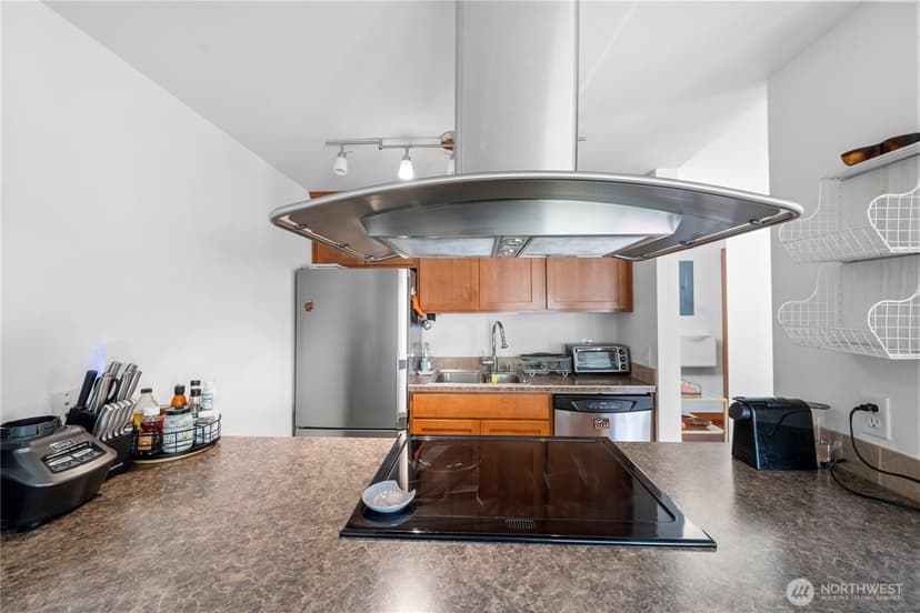 Property photo for 1730 Taylor Avenue N #302, Seattle photo 9
