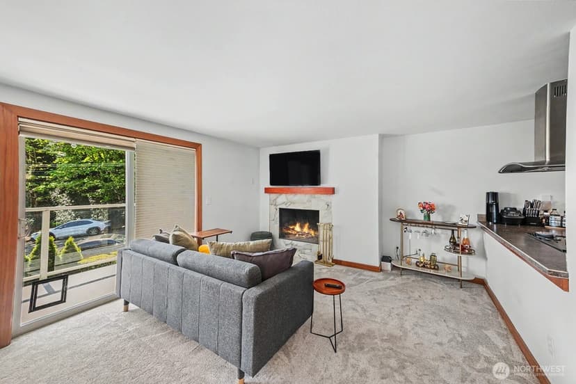 Property photo for 1730 Taylor Avenue N #302, Seattle photo 4