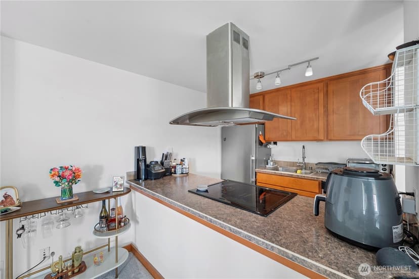 Property photo for 1730 Taylor Avenue N #302, Seattle photo 8