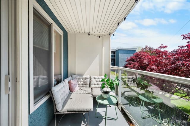 Property photo for 1730 Taylor Avenue N #302, Seattle photo 2