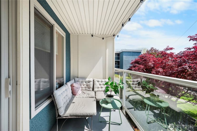 Property photo for 1730 Taylor Avenue N #302, Seattle photo 2