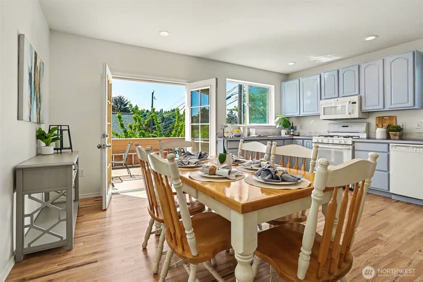 Property photo for 4001 31st Avenue S, Seattle photo 14