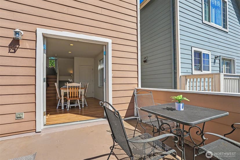 Property photo for 4001 31st Avenue S, Seattle photo 18