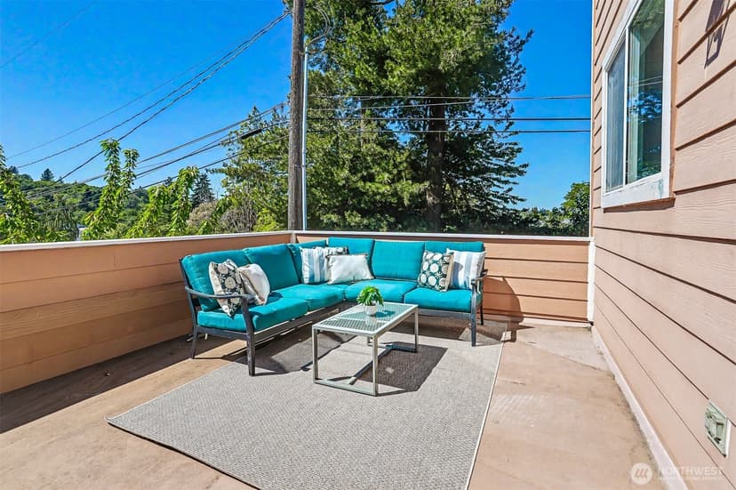 Property photo for 4001 31st Avenue S, Seattle photo 15