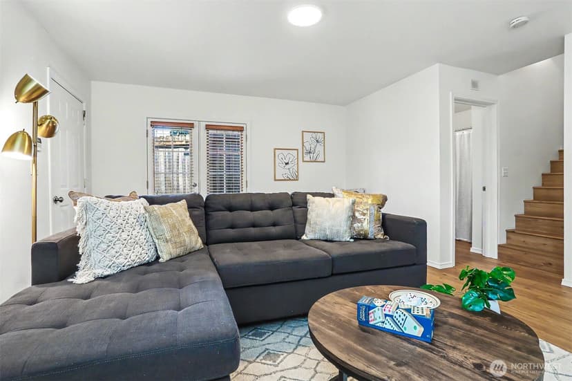 Property photo for 4001 31st Avenue S, Seattle photo 22