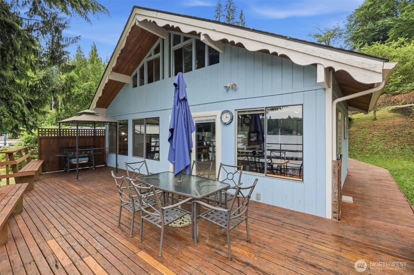 Property photo for 2020 S Lake Roesiger Road, Snohomish photo 16