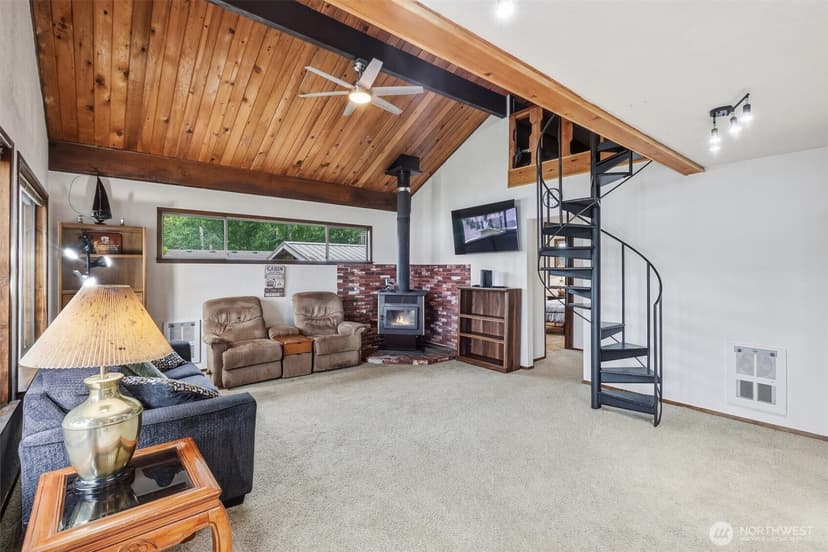 Property photo for 2020 S Lake Roesiger Road, Snohomish photo 6