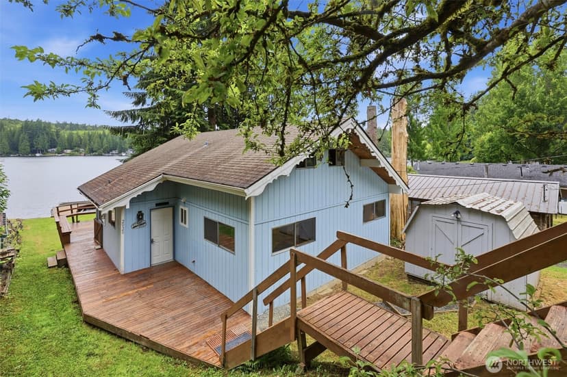 Property photo for 2020 S Lake Roesiger Road, Snohomish