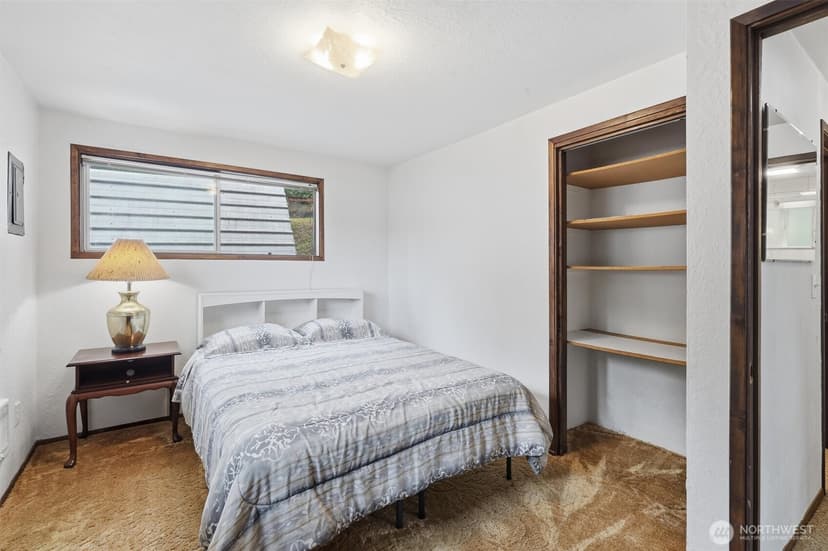 Property photo for 2020 S Lake Roesiger Road, Snohomish photo 10