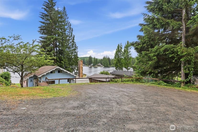 Property photo for 2020 S Lake Roesiger Road, Snohomish photo 23