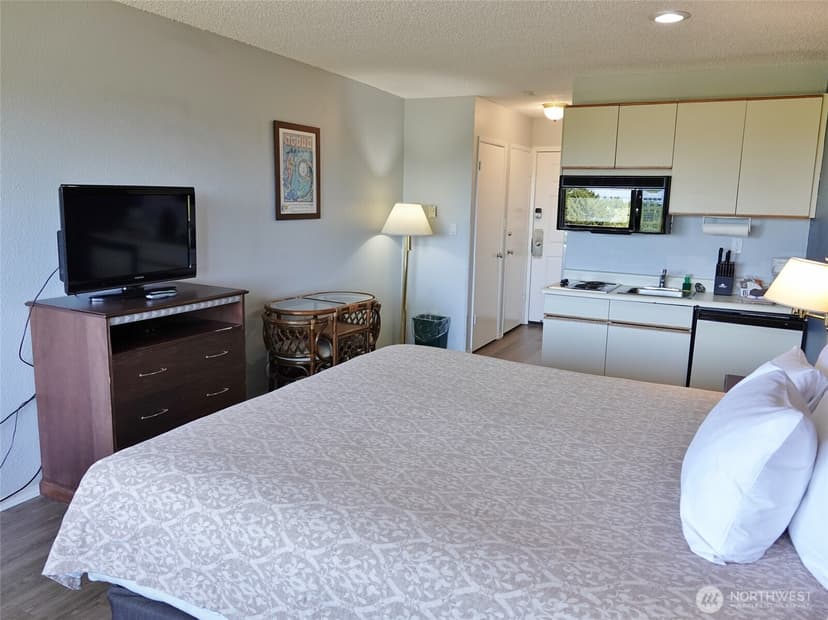 Property photo for 615 Ocean Shores Boulevard NW #318, Ocean Shores photo 14