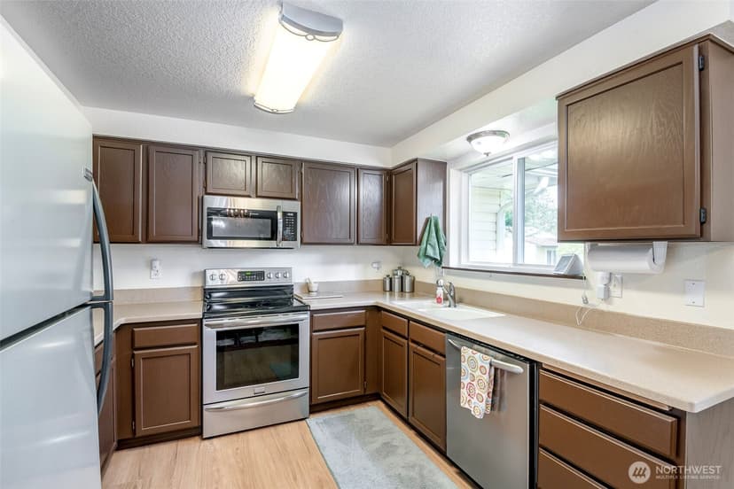 Property photo for 8409 Moreland Avenue SW, Lakewood photo 14