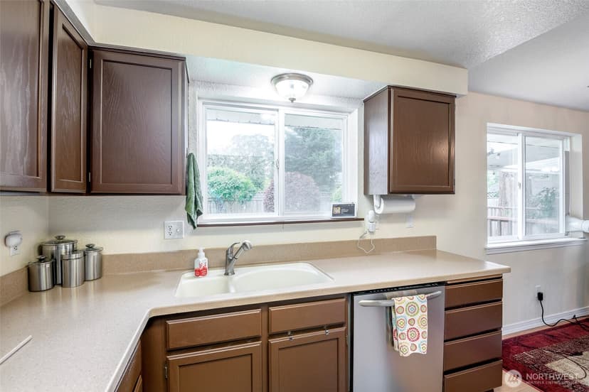 Property photo for 8409 Moreland Avenue SW, Lakewood photo 15