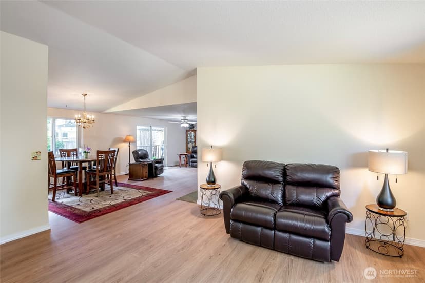Property photo for 8409 Moreland Avenue SW, Lakewood photo 7
