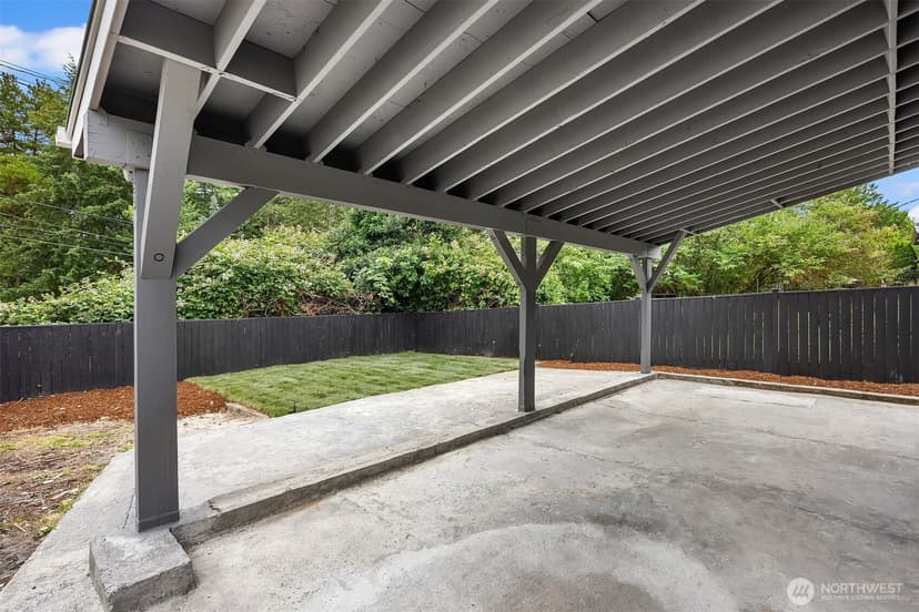 Property photo for 5040 35th Avenue SW, Seattle photo 29