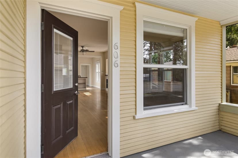 Property photo for 606 W 2nd Street, Cle Elum photo 4