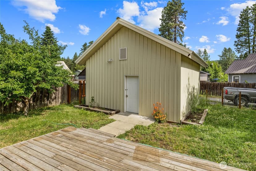 Property photo for 606 W 2nd Street, Cle Elum photo 32