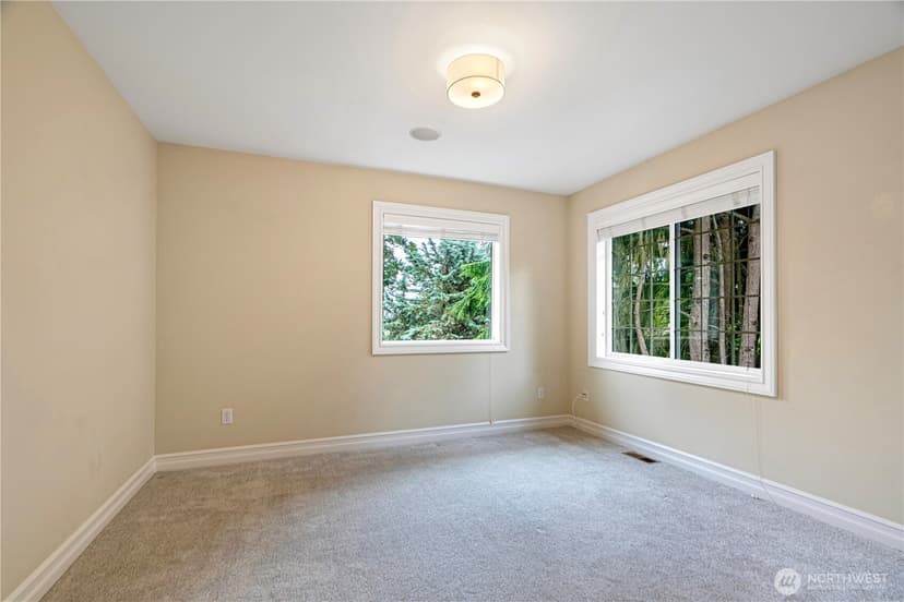 Property photo for 1528 NE 97th St, Seattle photo 17