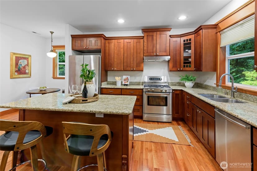 Property photo for 10440 NE Quiet Valley Lane, Bainbridge Island photo 12