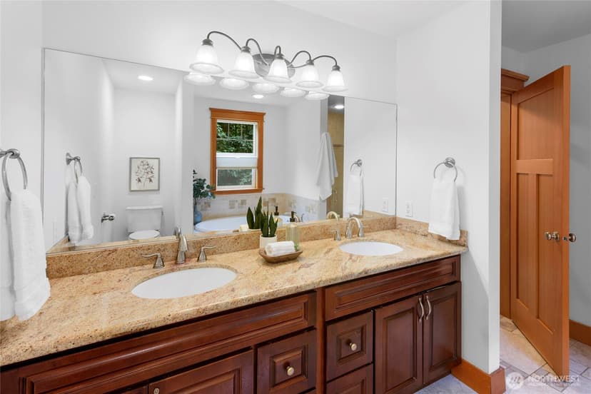 Property photo for 10440 NE Quiet Valley Lane, Bainbridge Island photo 22