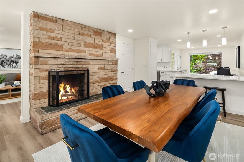 Property photo for 16110 Evanston Avenue N, Shoreline photo 6