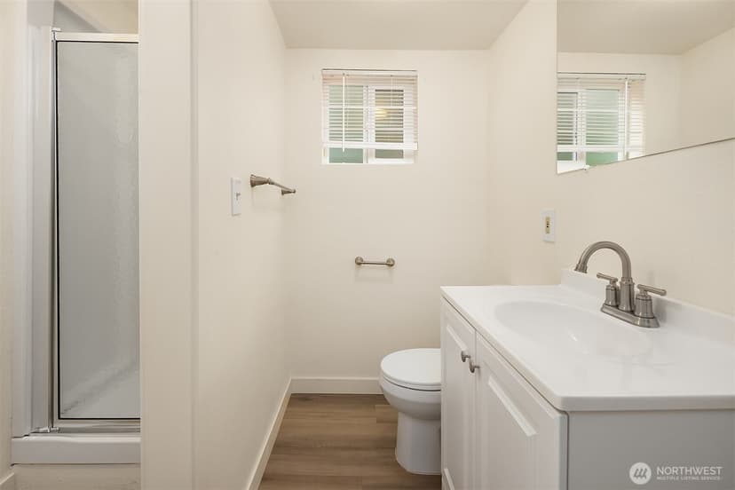 Property photo for 16110 Evanston Avenue N, Shoreline photo 22