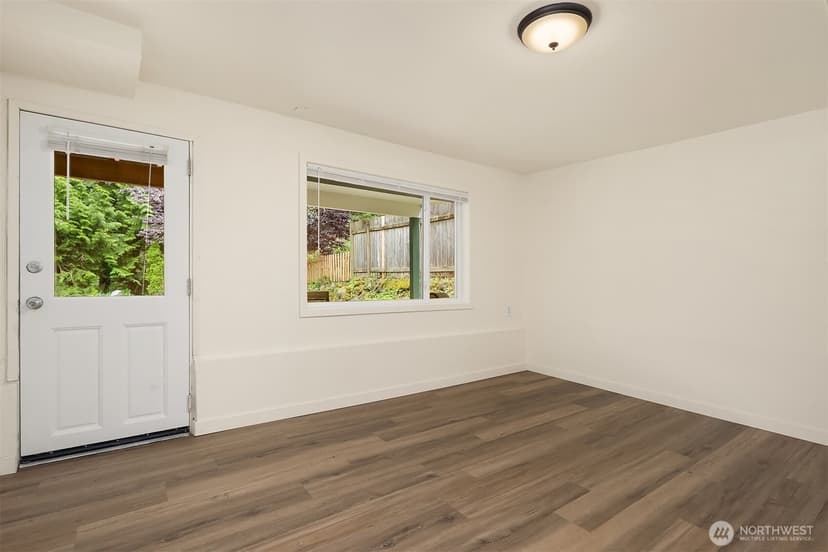 Property photo for 16110 Evanston Avenue N, Shoreline photo 23
