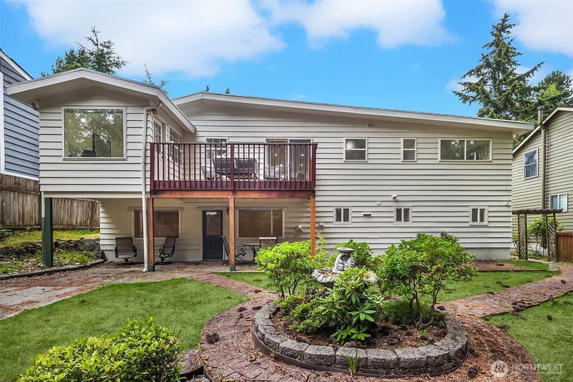 Property photo for 16110 Evanston Avenue N, Shoreline photo 26