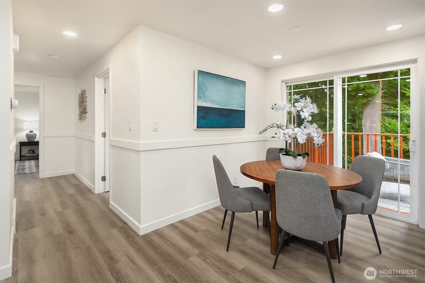 Property photo for 16110 Evanston Avenue N, Shoreline photo 13