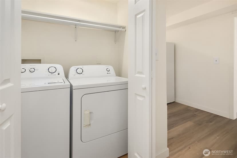Property photo for 16110 Evanston Avenue N, Shoreline photo 25