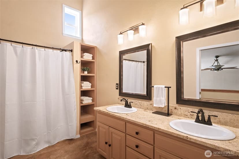Property photo for 9377 Lone Pine Orchard Road, Leavenworth photo 28