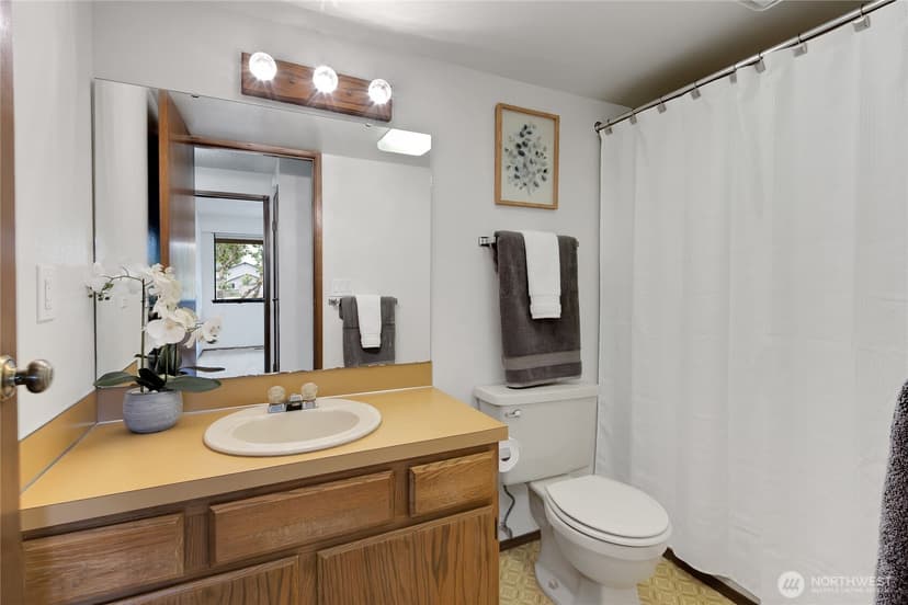 Property photo for 9715 110th Street Ct SW, Lakewood photo 17