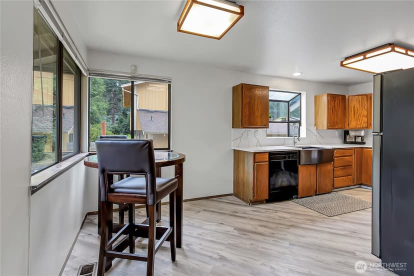 Property photo for 9715 110th Street Ct SW, Lakewood photo 11