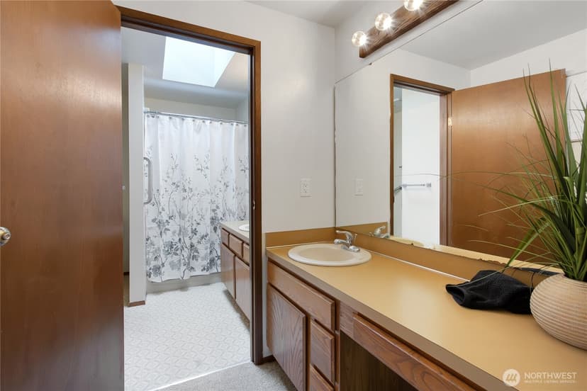 Property photo for 9715 110th Street Ct SW, Lakewood photo 14