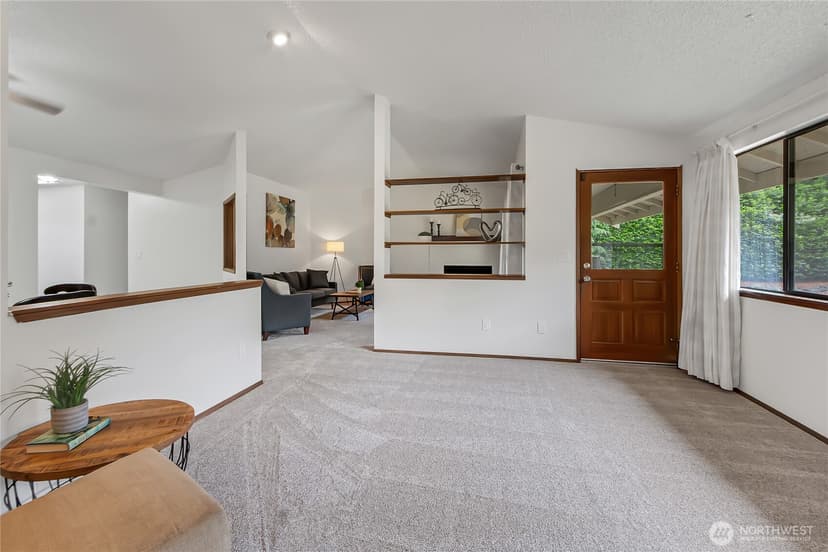 Property photo for 9715 110th Street Ct SW, Lakewood photo 6