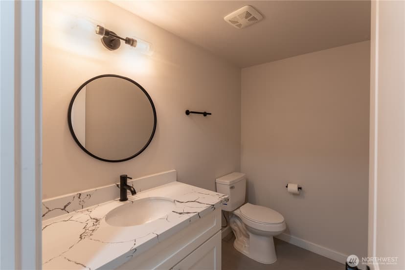 Property photo for 607 244th Street SW, Bothell photo 19