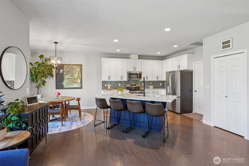 Property photo for 9058 Eagle Point Loop Road SW, Lakewood photo 12