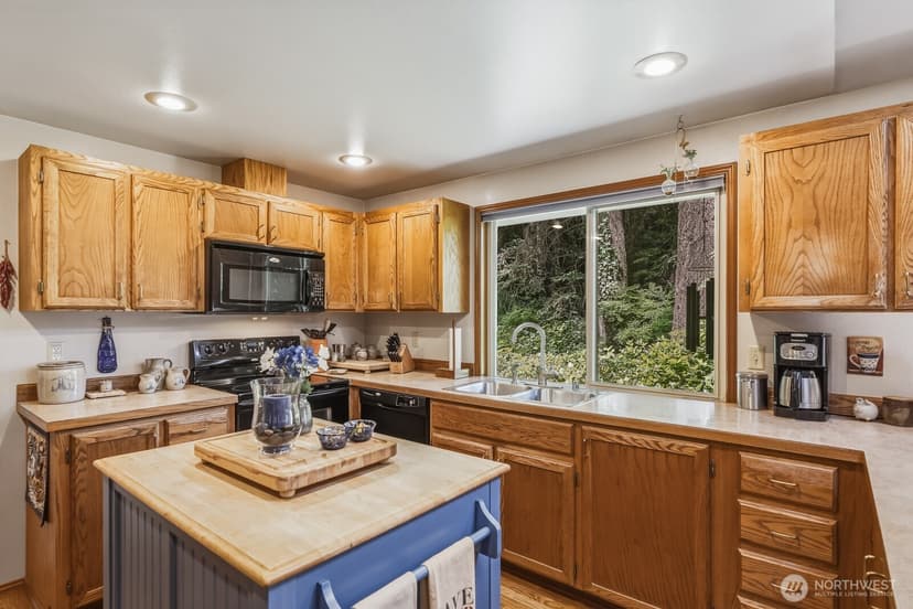 Property photo for 18930 State Route 9 SE, Snohomish photo 16