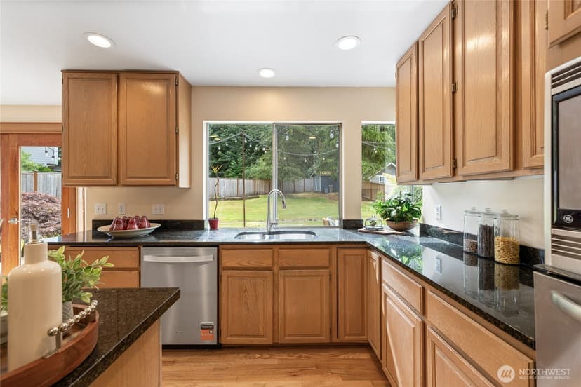 Property photo for 28014 180th Avenue SE, Kent photo 11