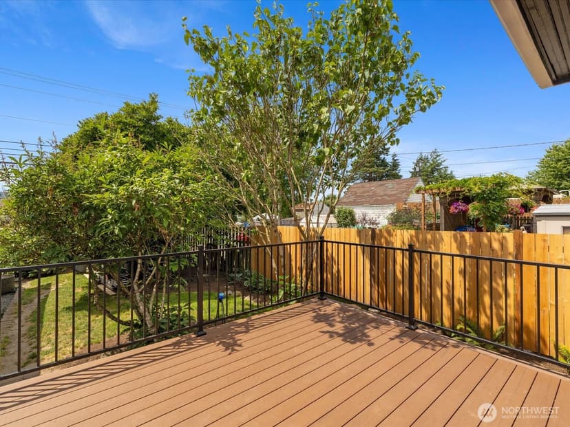 Property photo for 1218 E Marine View Drive, Everett photo 21