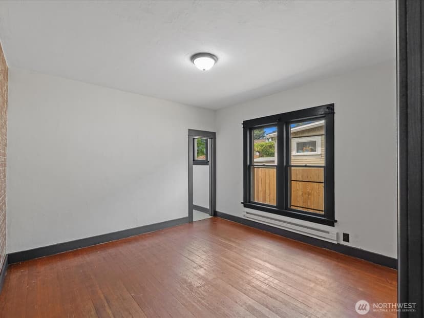 Property photo for 1218 E Marine View Drive, Everett photo 12