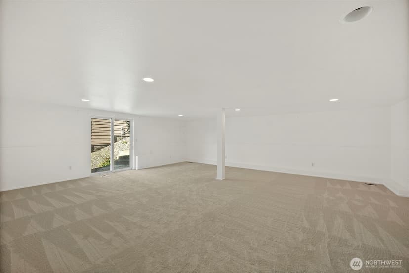 Property photo for 2110 26th Place SE, Puyallup photo 35