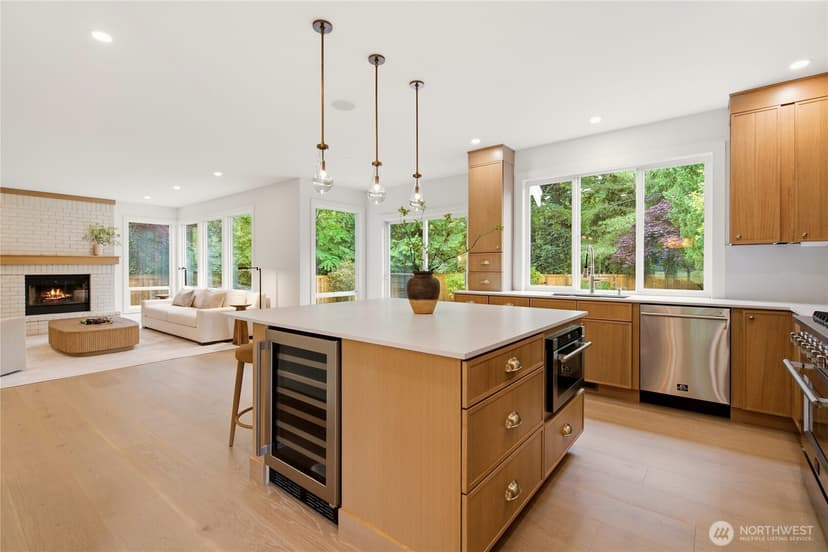 Property photo for 6130 Bayview Drive, Mukilteo photo 5
