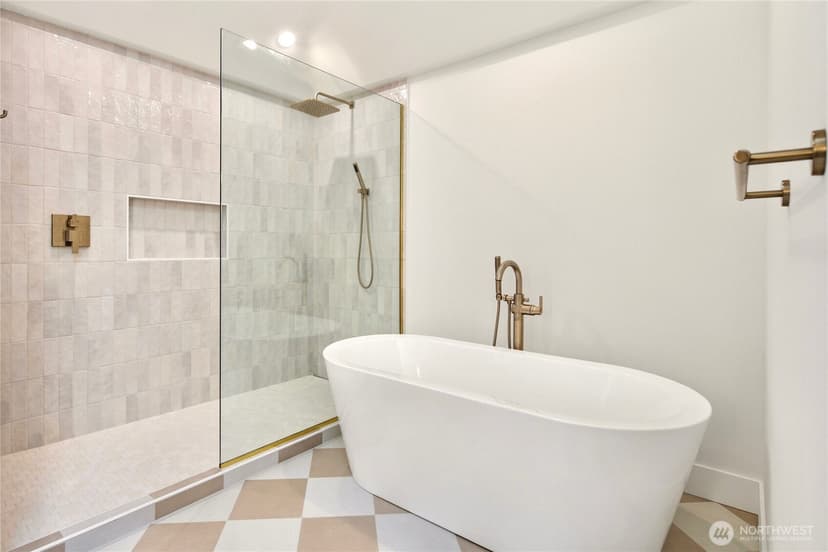 Property photo for 6130 Bayview Drive, Mukilteo photo 14