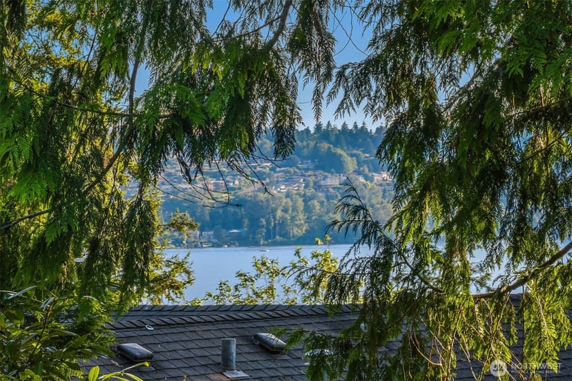Property photo for 7118 NE 118th Street, Kirkland photo 29