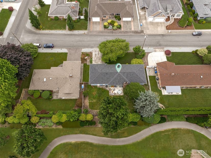 Property photo for 1005 17th Street NW, Puyallup photo 31