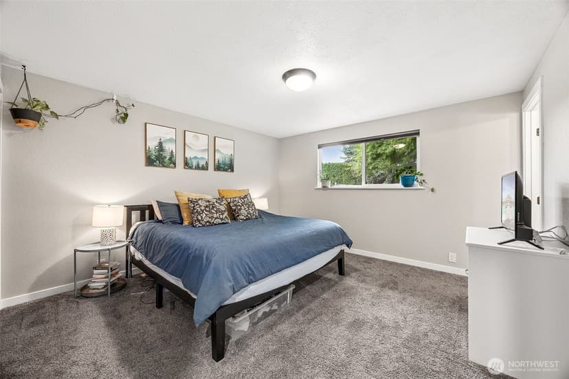 Property photo for 1005 17th Street NW, Puyallup photo 15