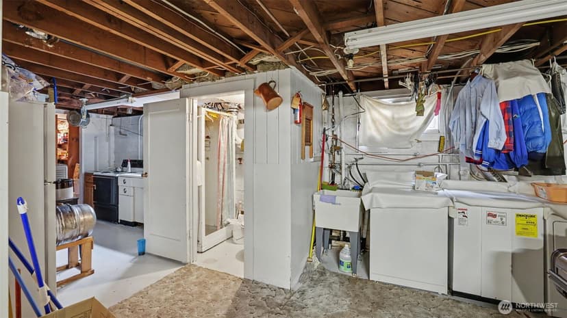 Property photo for 2194 NE 8th Place, Renton photo 19
